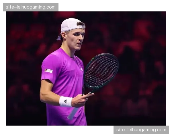 希克五分钟内梅开二度助药厂取胜 捷克前锋状态持续火热